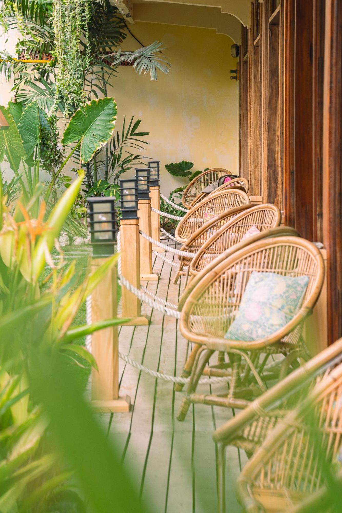 Gili Divers Hotel Гили Траванган Экстерьер фото