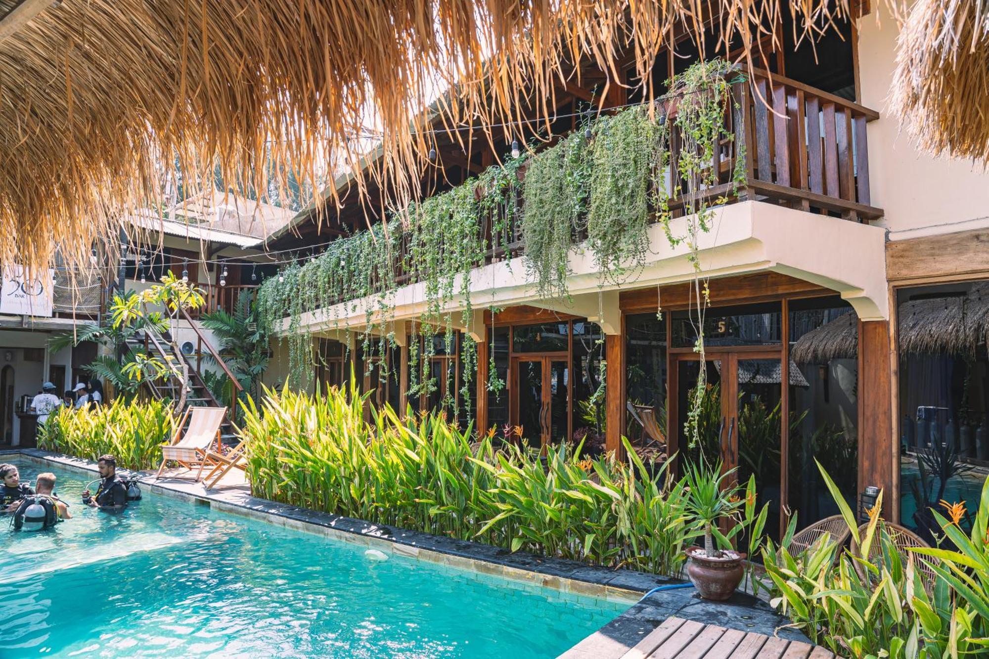 Gili Divers Hotel Гили Траванган Экстерьер фото