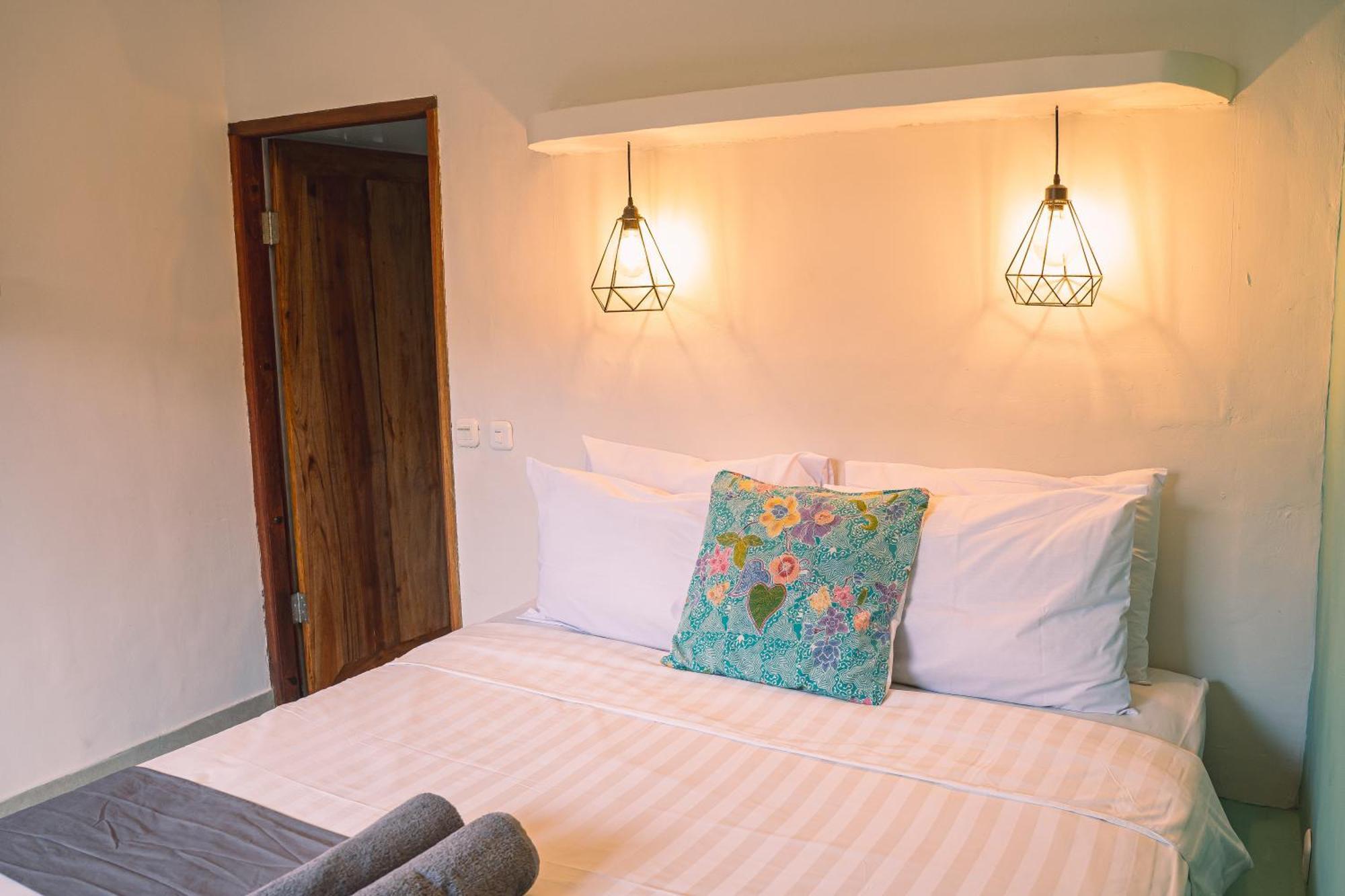Gili Divers Hotel Гили Траванган Экстерьер фото